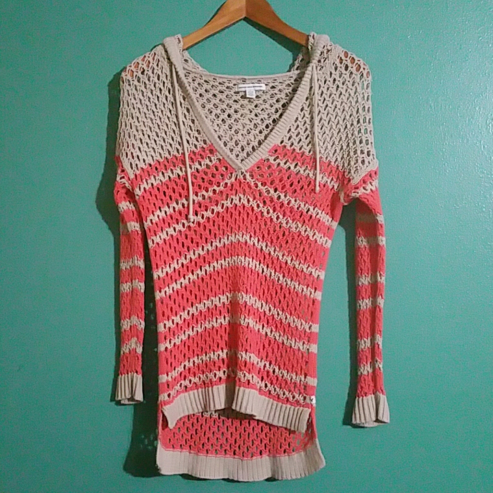 AMERICAN EAGLE XS HOODED SWEATER